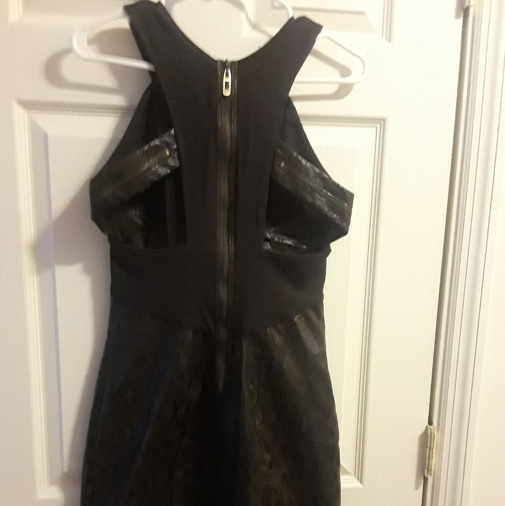 Dress - Picture 3 of 6